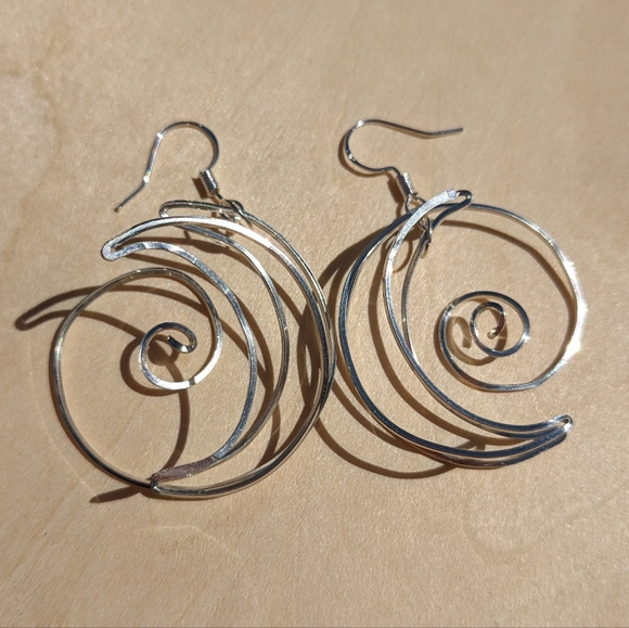 .925 Sterling Silver Earrings Crescent Moon Unique Spiral 3D Effect Cool - Picture 7 of 11